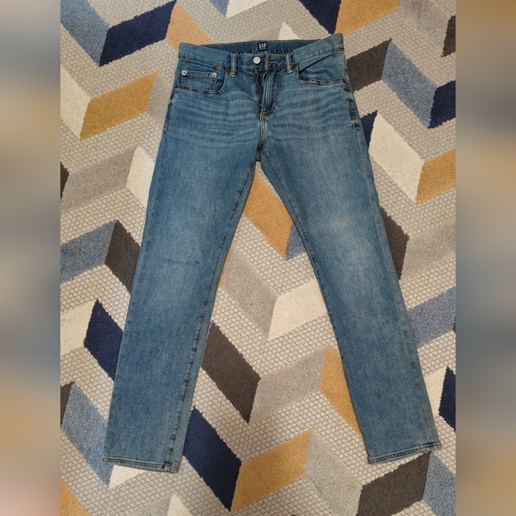 โSOLDโ Men's two Gap Slim fit jeans almost new - Picture 3 of 5